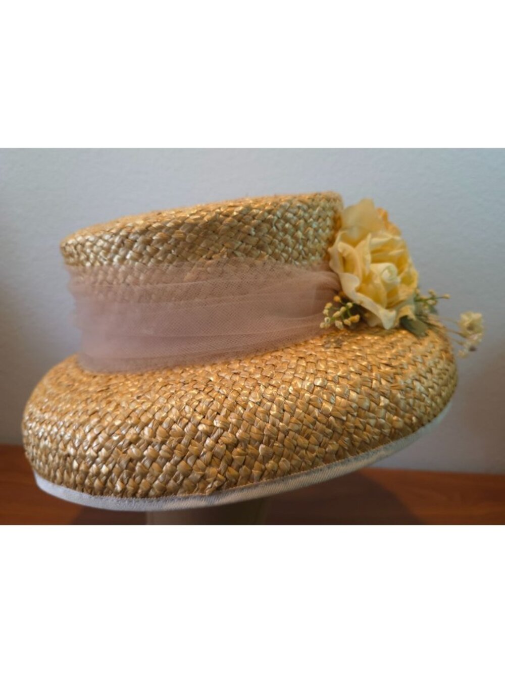 Vtg Lily J x Eric Javits Kettle Brim Straw Hat w/ Yellow Floral Accent  7-1/8 - Picture 4 of 10